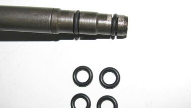 Oil filter housing shaft seals